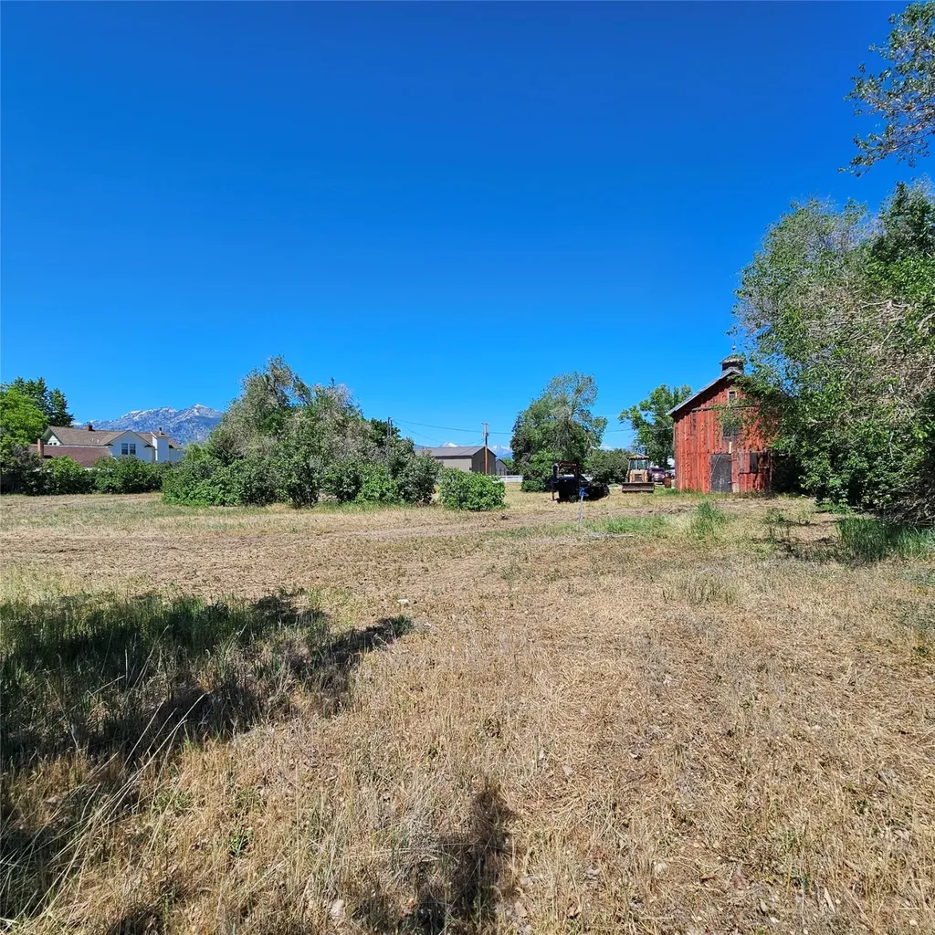 105 Lewis Lane Hamilton MT 59840