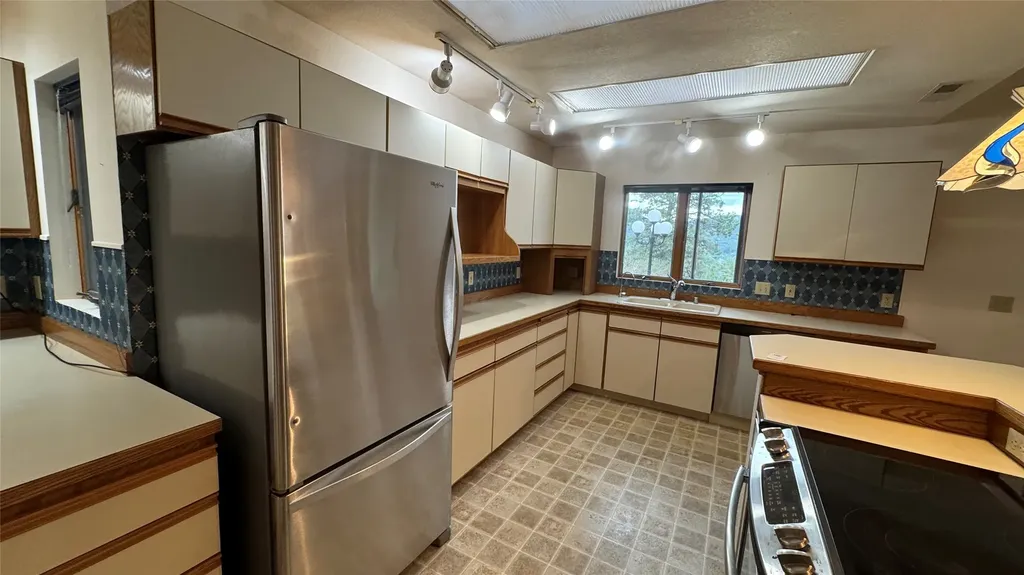10 Pine Ridge Circle Clancy MT 59634