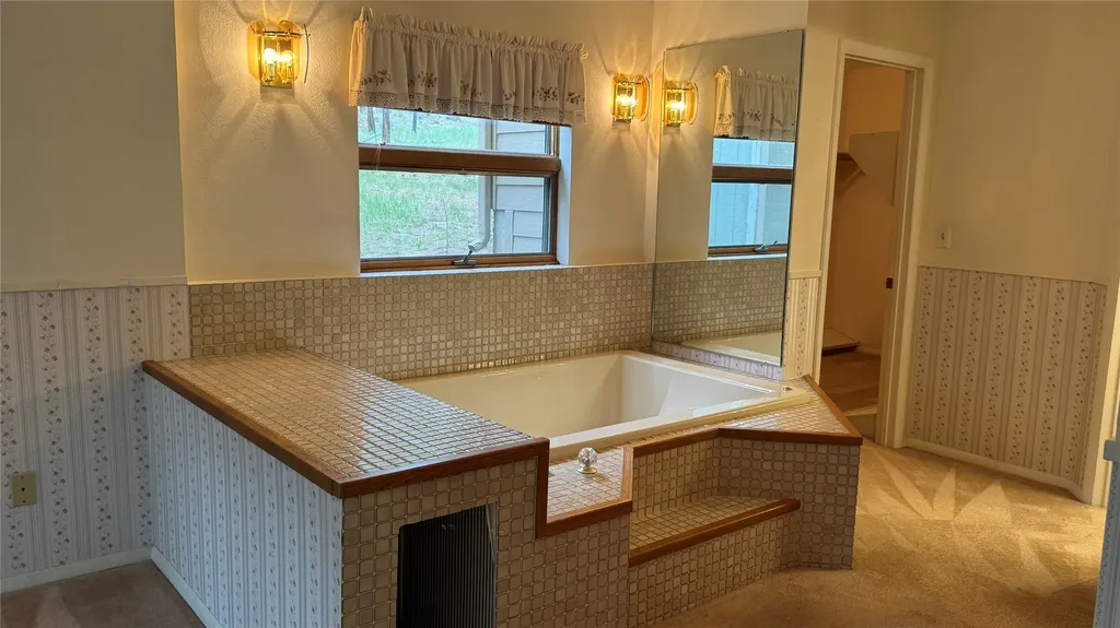 10 Pine Ridge Circle Clancy MT 59634