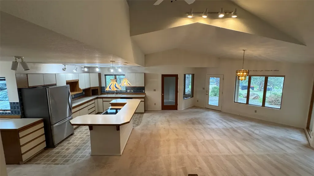 10 Pine Ridge Circle Clancy MT 59634