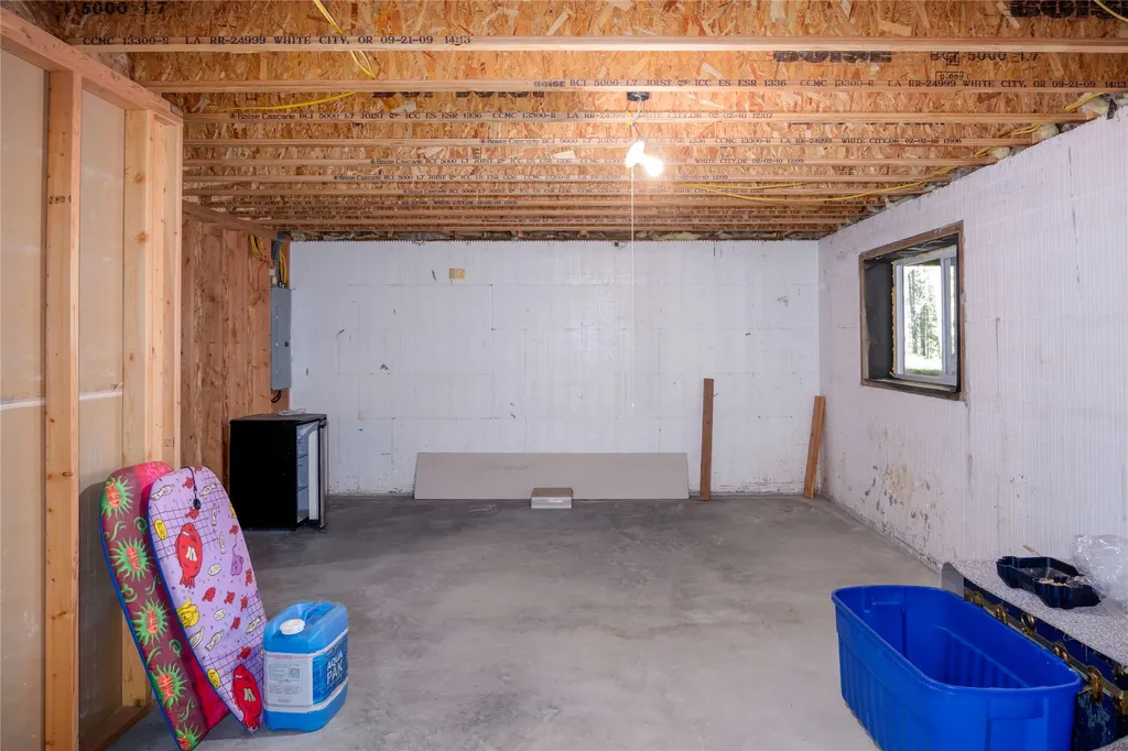 29 Northshore Drive Troy MT 59935