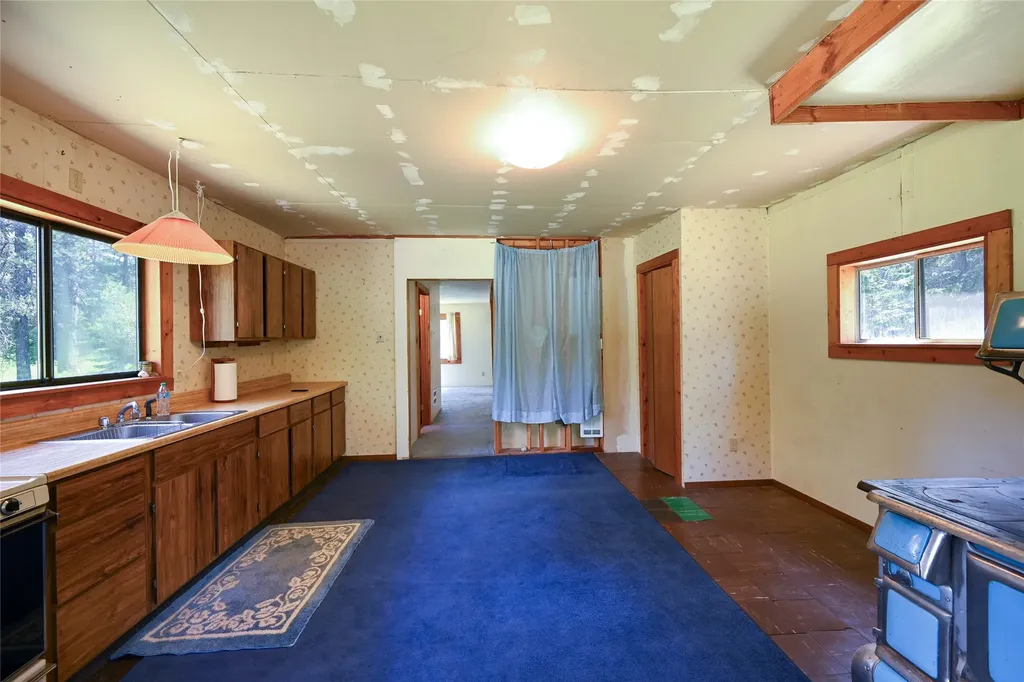 34 & 36 Childs Road Trout Creek MT 59874