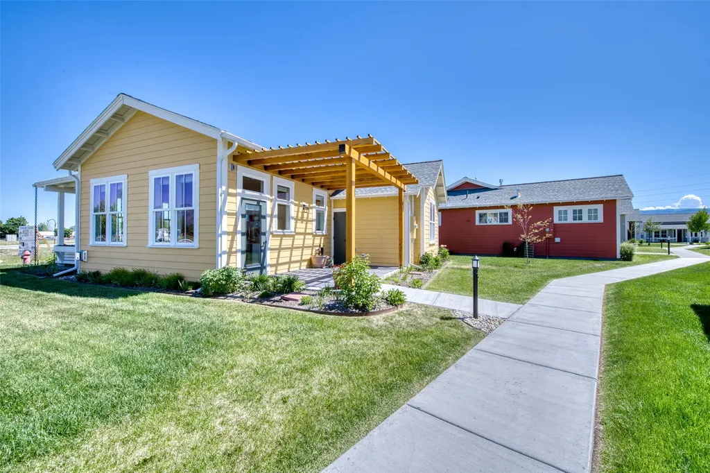 306 Mansion View Loop Hamilton MT 59840