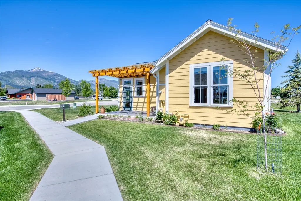 306 Mansion View Loop Hamilton MT 59840