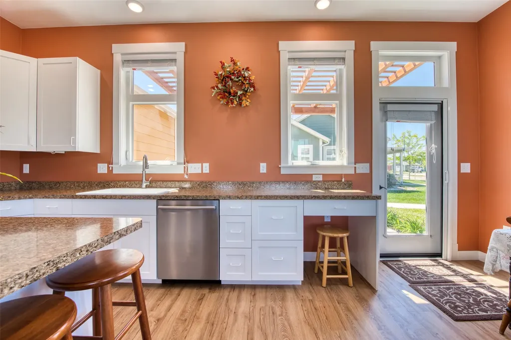 306 Mansion View Loop Hamilton MT 59840