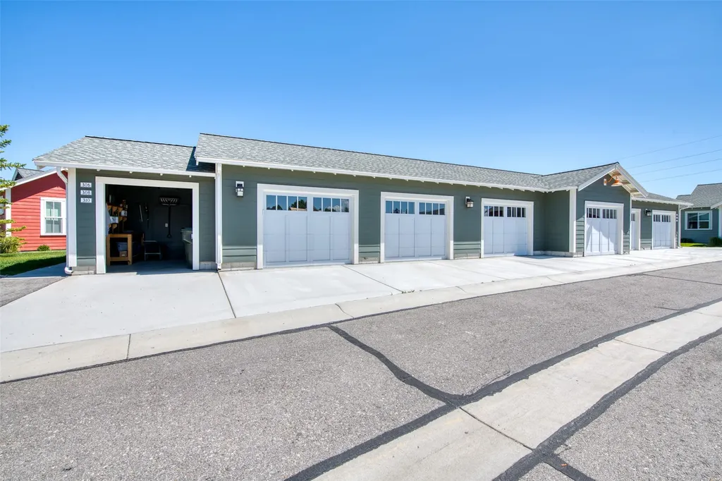 306 Mansion View Loop Hamilton MT 59840