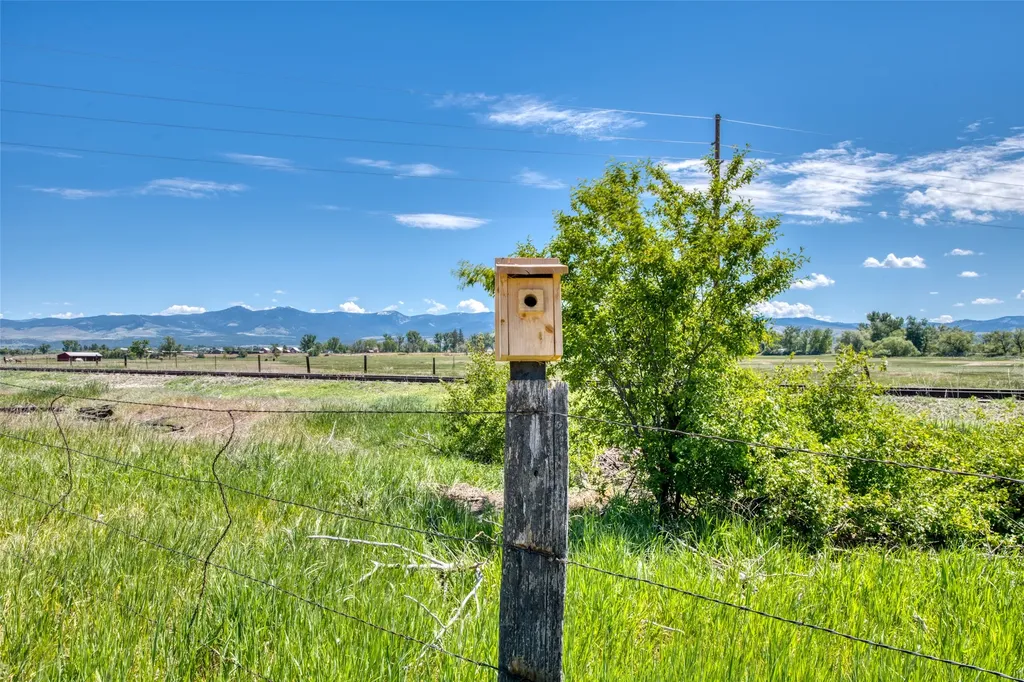 306 Mansion View Loop Hamilton MT 59840