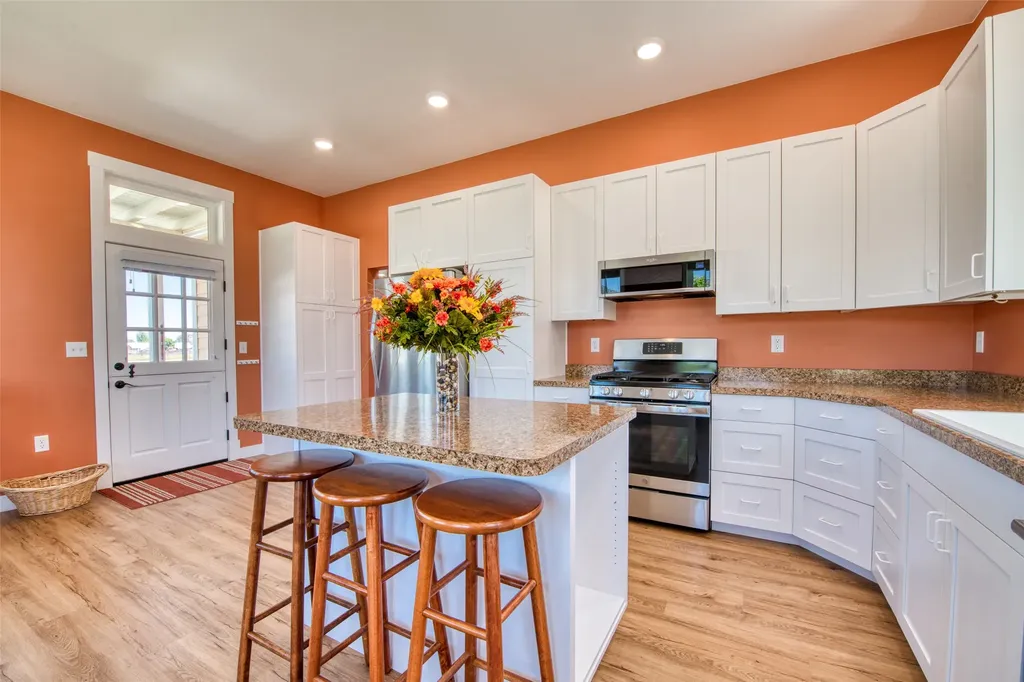 306 Mansion View Loop Hamilton MT 59840