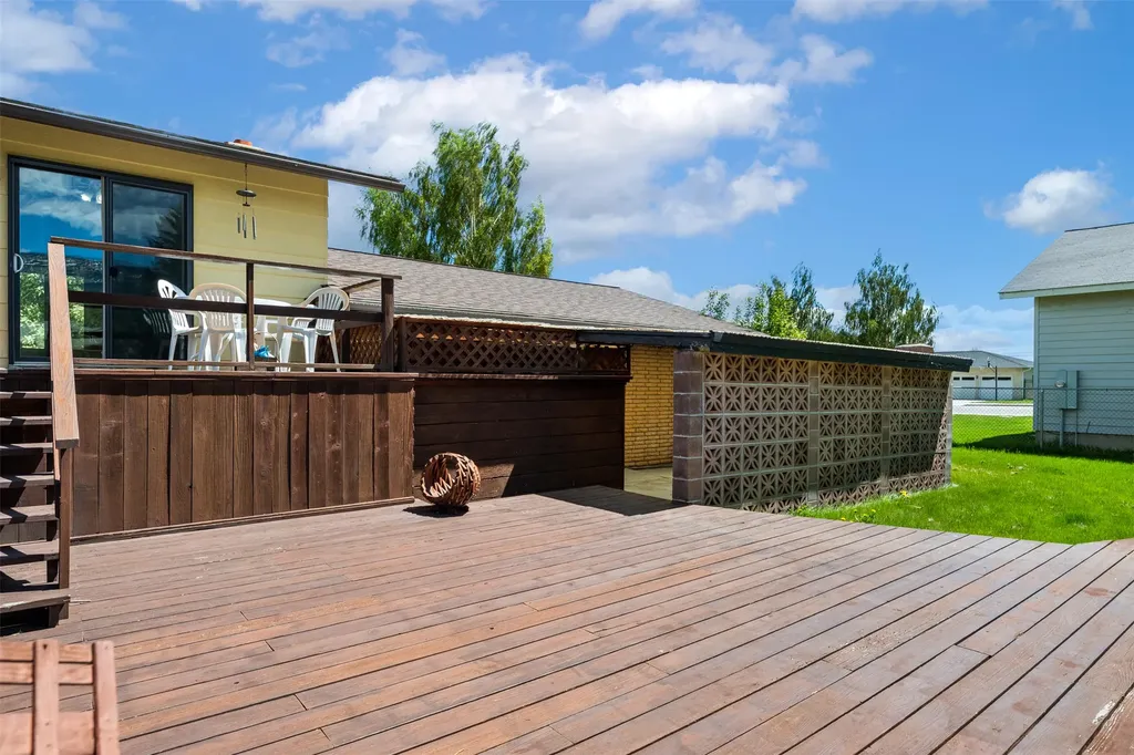 2105 Lincoln Street Anaconda MT 59711