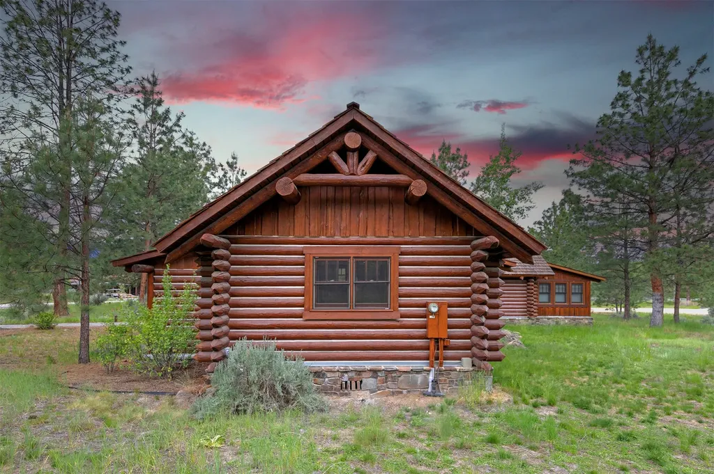 752 Pallo Trail Hamilton MT 59840