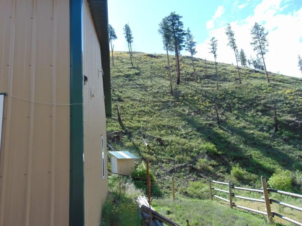 27235 Lazy Springs Road Clinton MT 59825