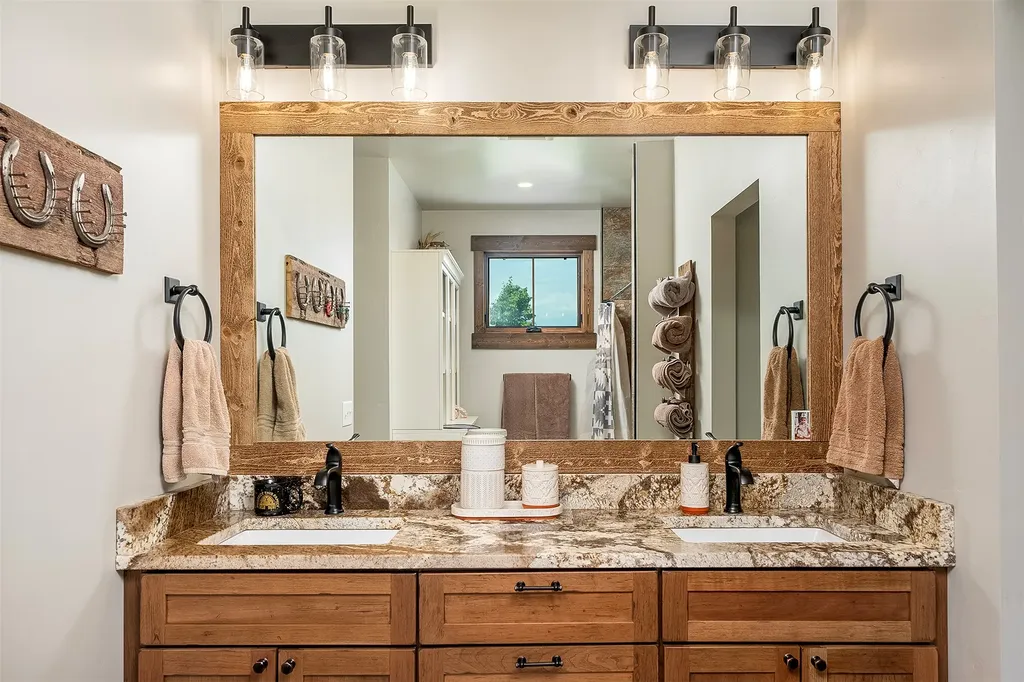 45331 Turnquist Road Ronan MT 59864