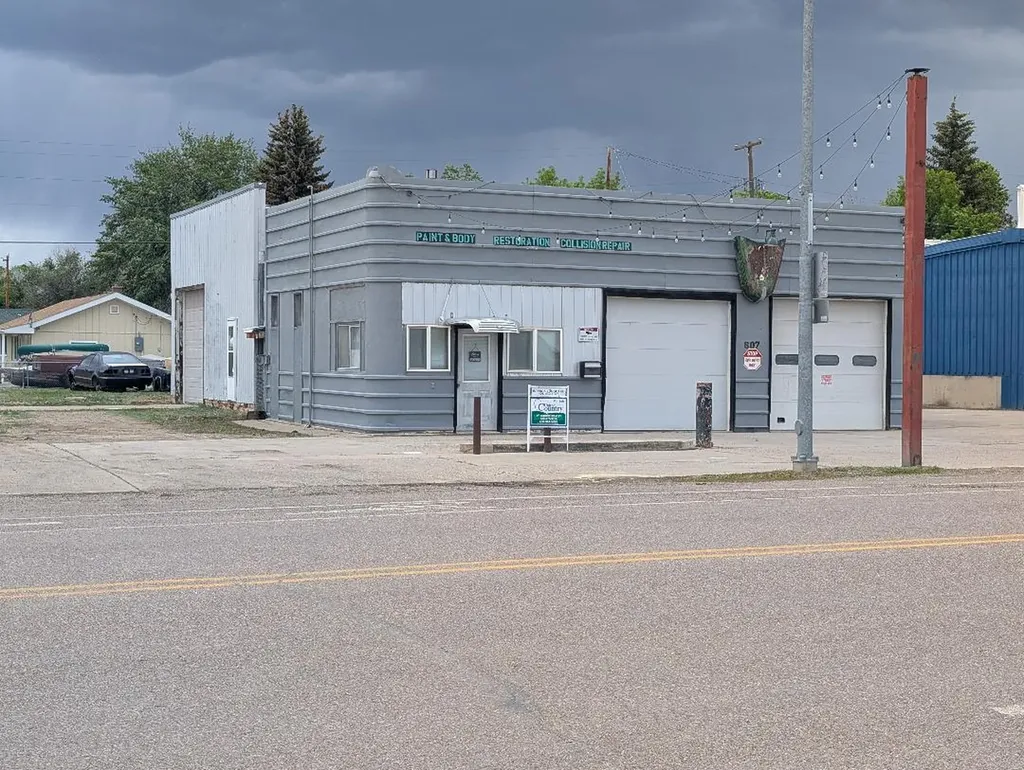 807 Oilfield Avenue Shelby MT 59474