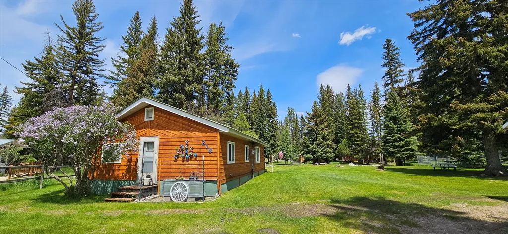 218 Hudson Lane Lincoln MT 59639
