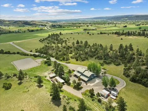 235 Rapelje Road Columbus MT 59019