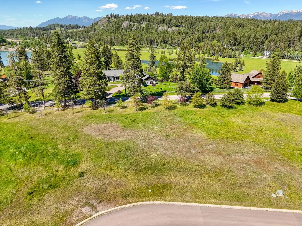 145 Fox Run Court Bigfork MT 59911