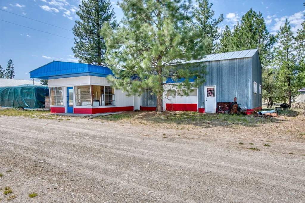 3565 Us Highway 93 S Darby MT 59829