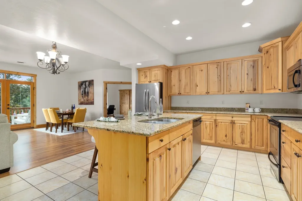 396 N Juniper Bay Road Somers MT 59932