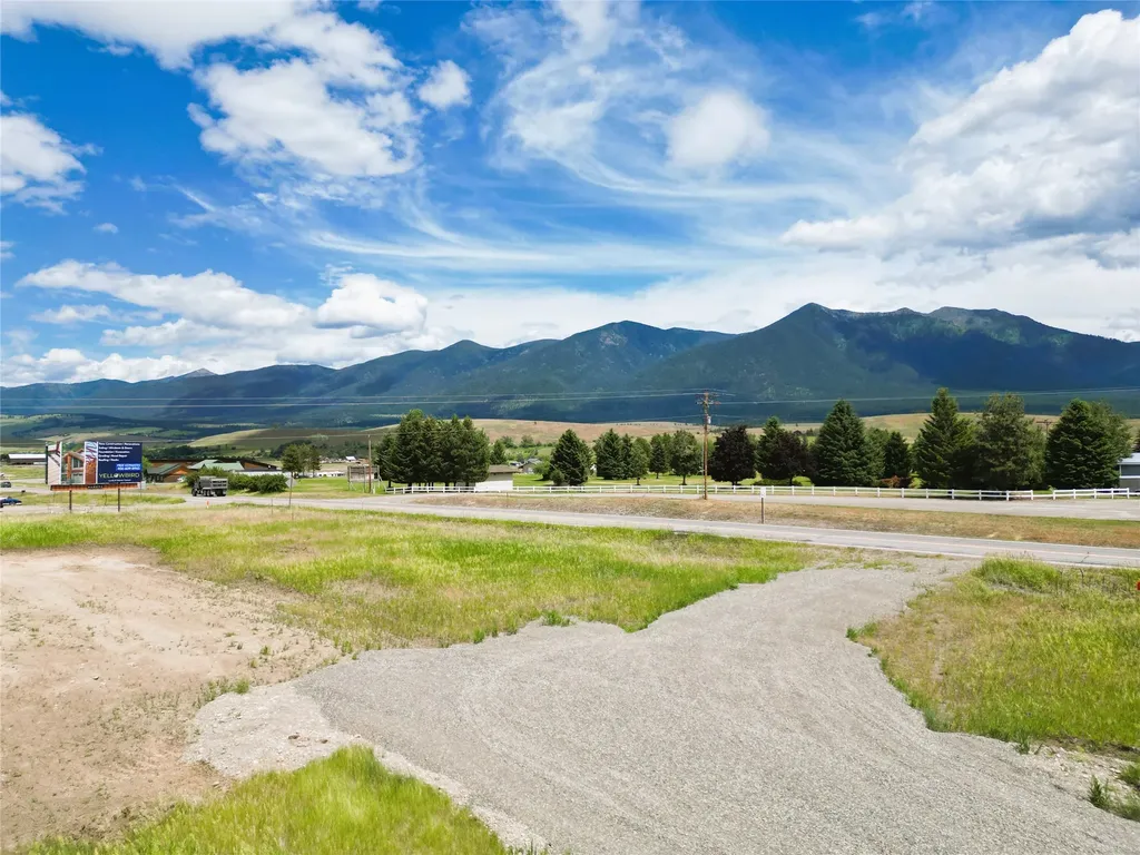 4 Acres Highway 93 Eureka MT 59917
