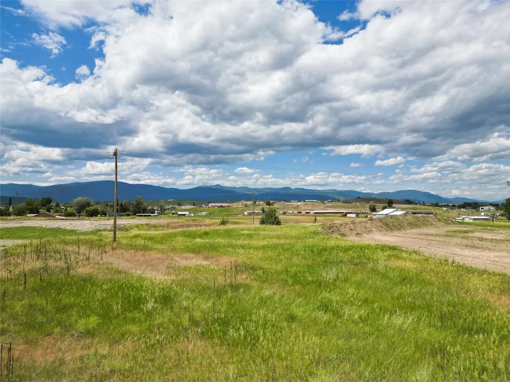 4 Acres Highway 93 Eureka MT 59917
