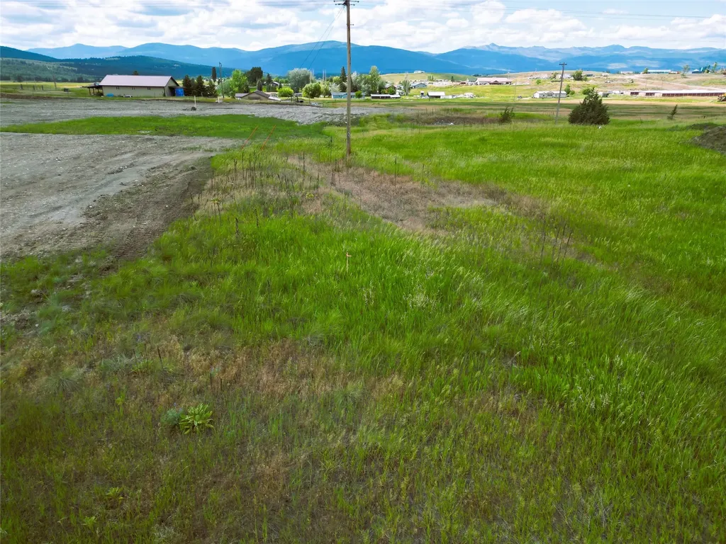 4 Acres Highway 93 Eureka MT 59917