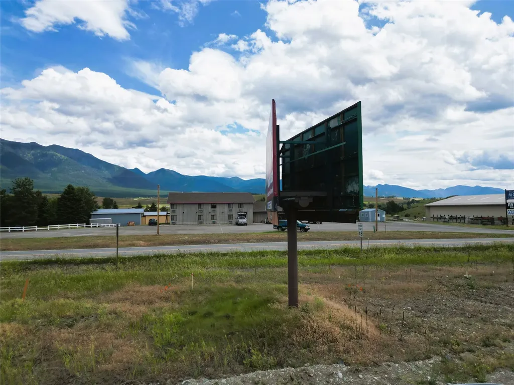 4 Acres Highway 93 Eureka MT 59917
