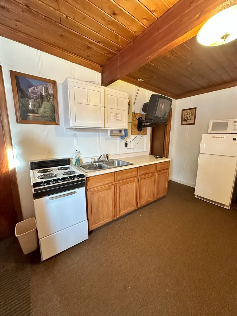114 N Main Street N Main Street Boulder MT 59632
