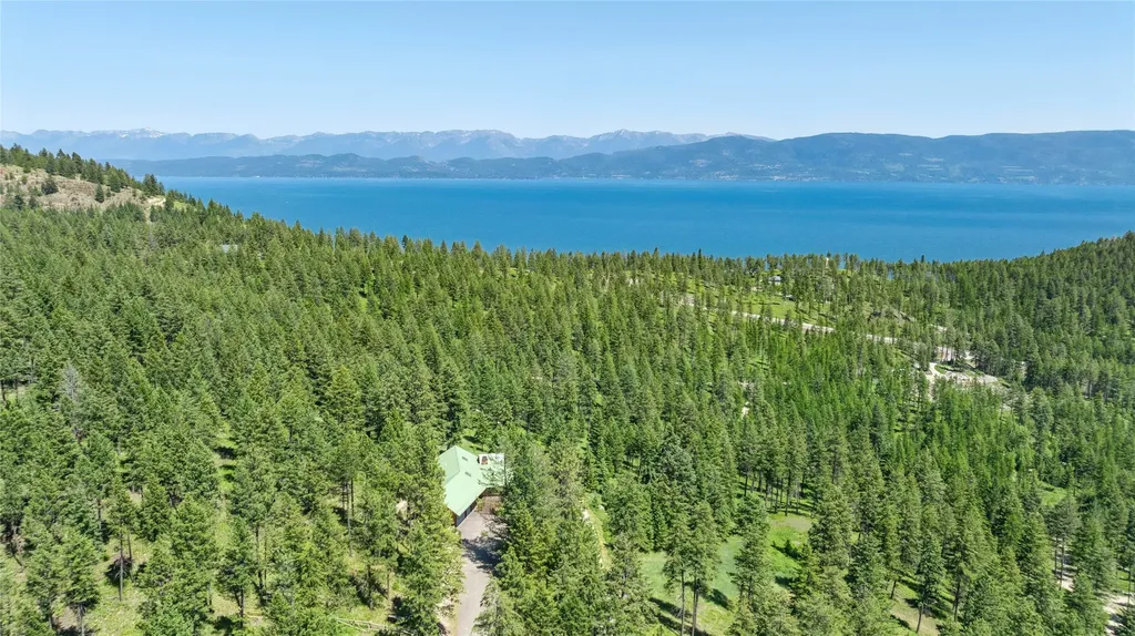 17743 Lake Forest Drive Lakeside MT 59922