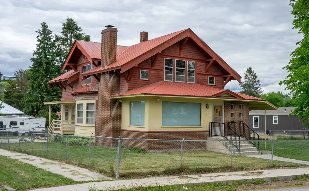 412 1st Avenue E Eureka MT 59917