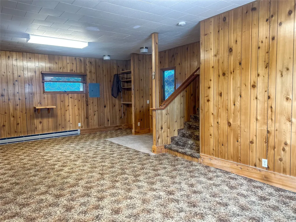 412 1st Avenue E Eureka MT 59917