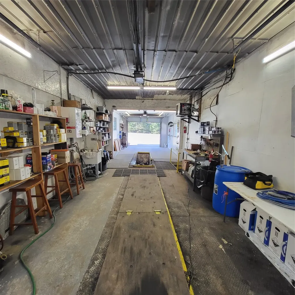 8539 Montana Highway 35 Bigfork MT 59911