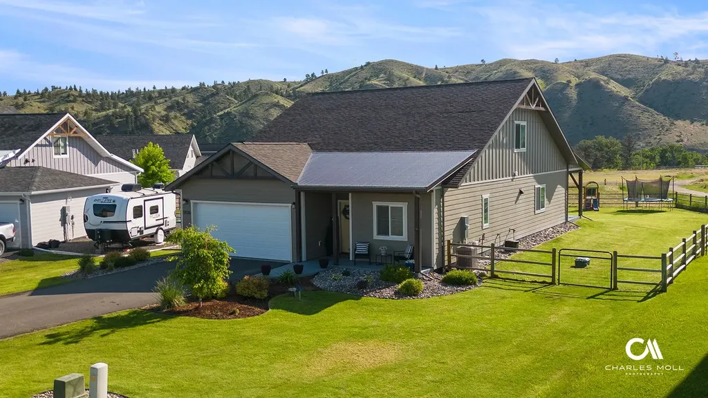 5526 Thimbleberry Loop Helena MT 59602