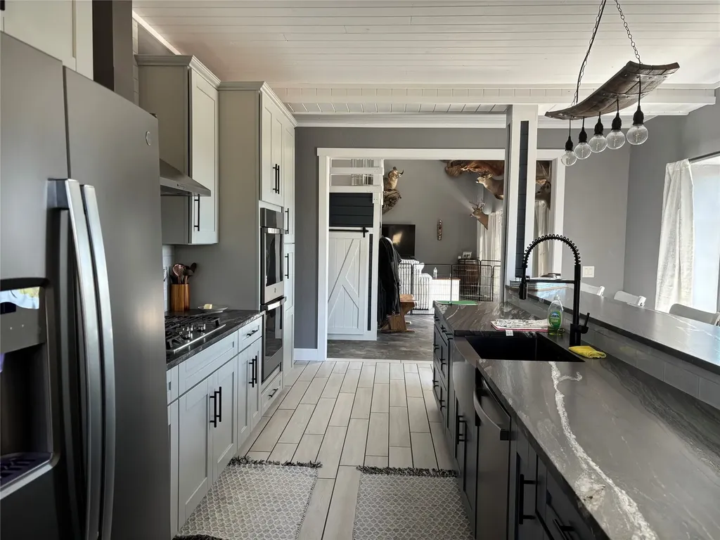 411 10th Avenue NE Choteau MT 59422