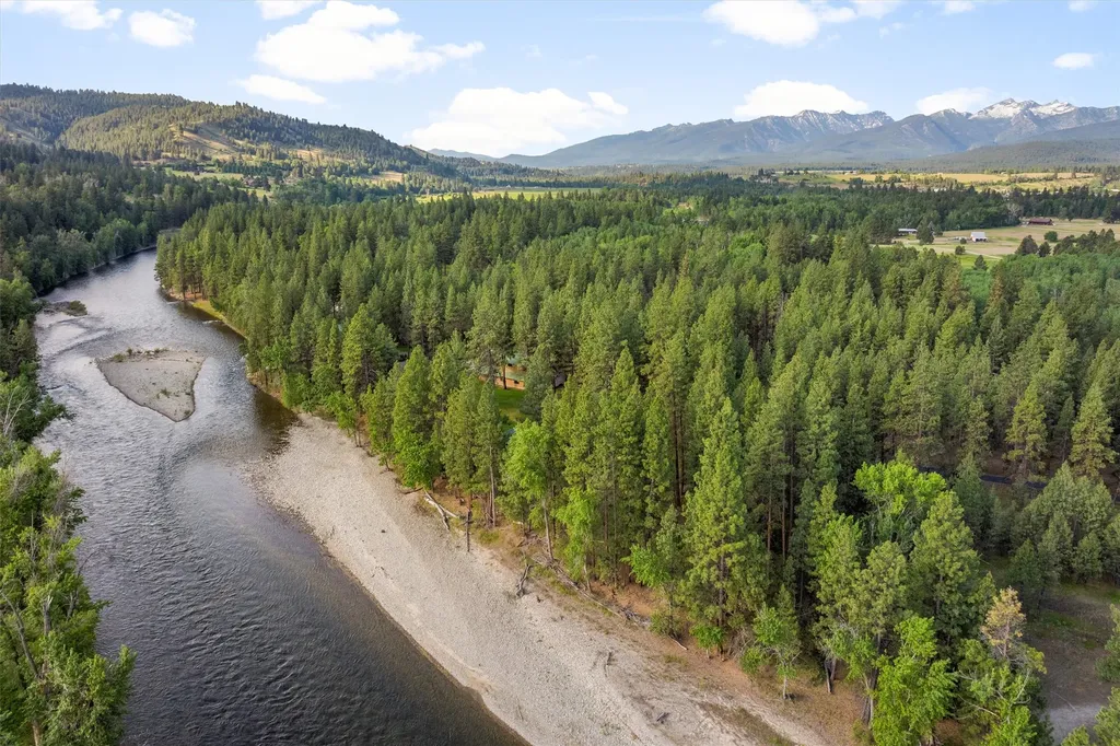 24 Russell Drive Hamilton MT 59840