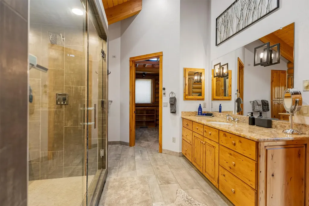 24 Russell Drive Hamilton MT 59840