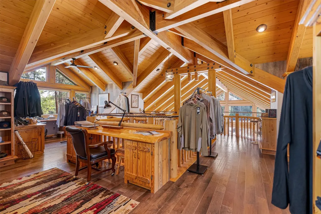 24 Russell Drive Hamilton MT 59840