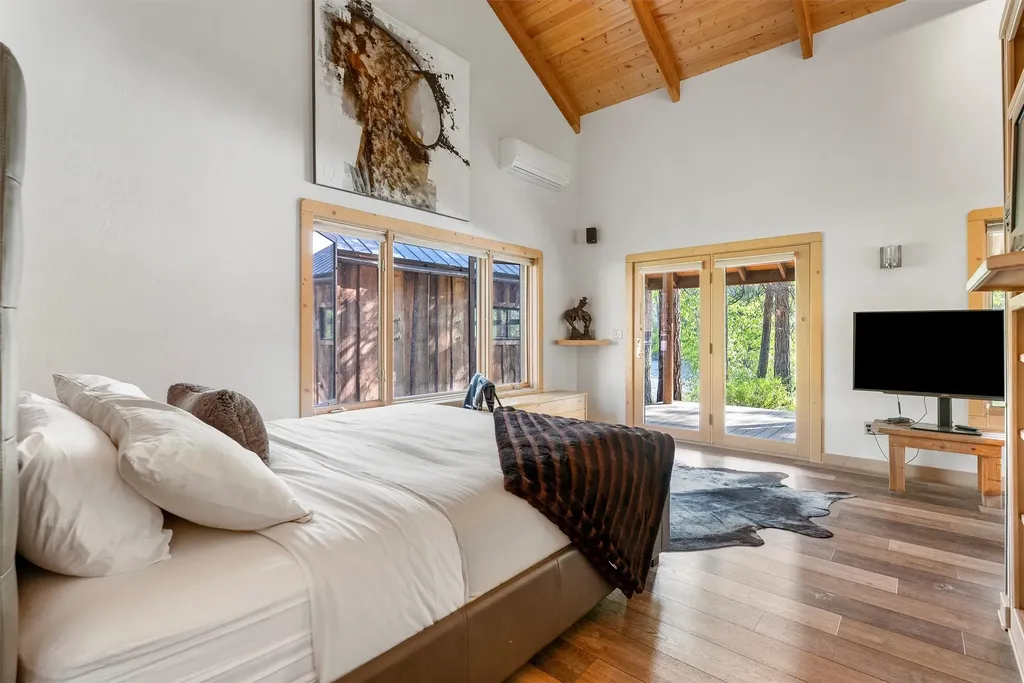 24 Russell Drive Hamilton MT 59840
