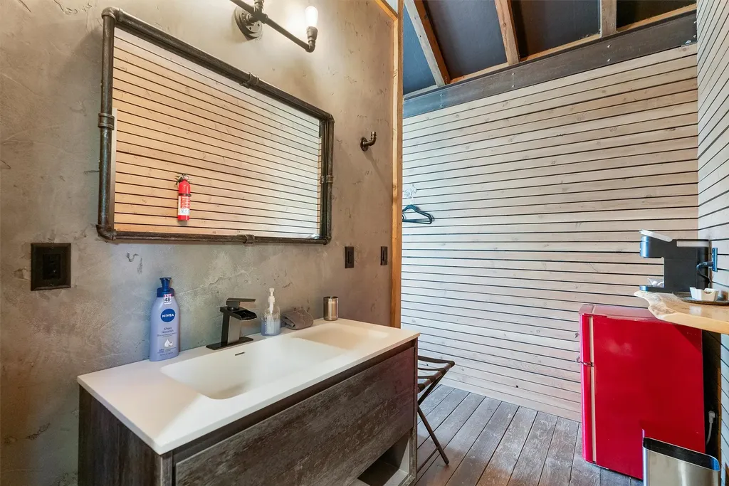 24 Russell Drive Hamilton MT 59840