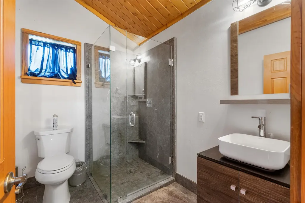 24 Russell Drive Hamilton MT 59840