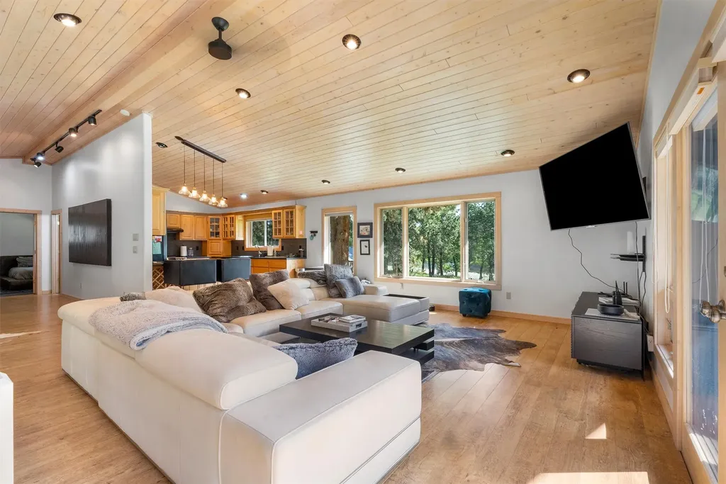 24 Russell Drive Hamilton MT 59840