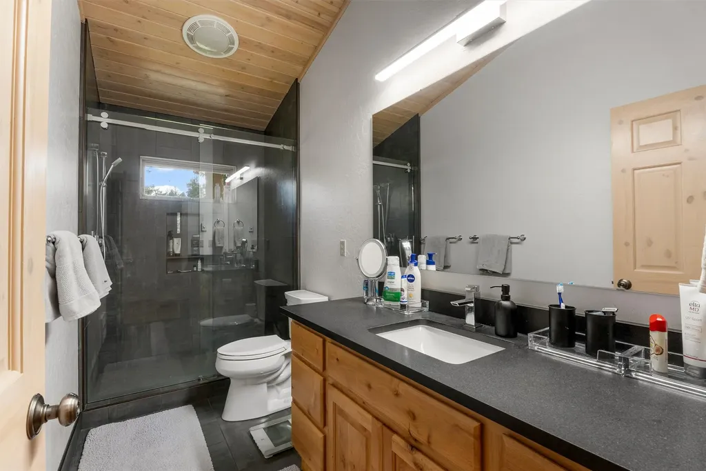 24 Russell Drive Hamilton MT 59840