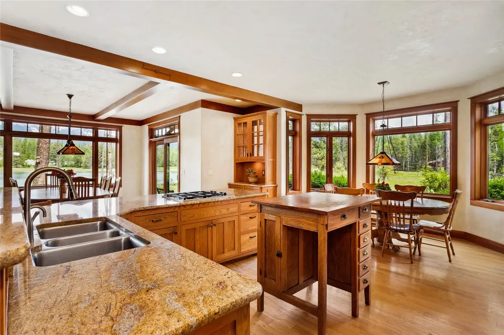 1029 Lake Of The Woods Lane Bigfork MT 59911