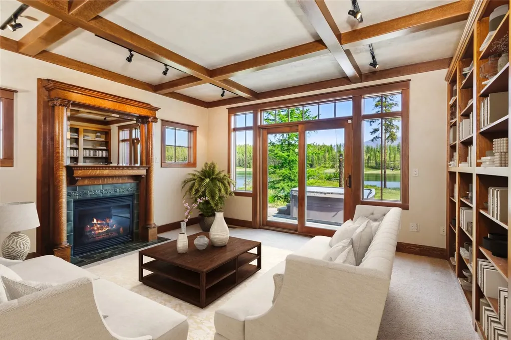 1029 Lake Of The Woods Lane Bigfork MT 59911
