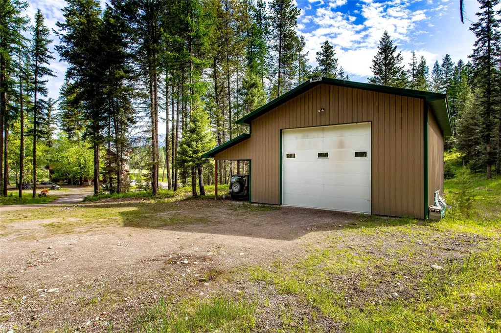 1029 Lake Of The Woods Lane Bigfork MT 59911