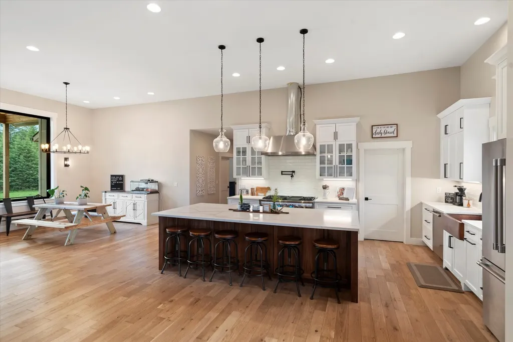 834 Blackmer Lane Columbia Falls MT 59912