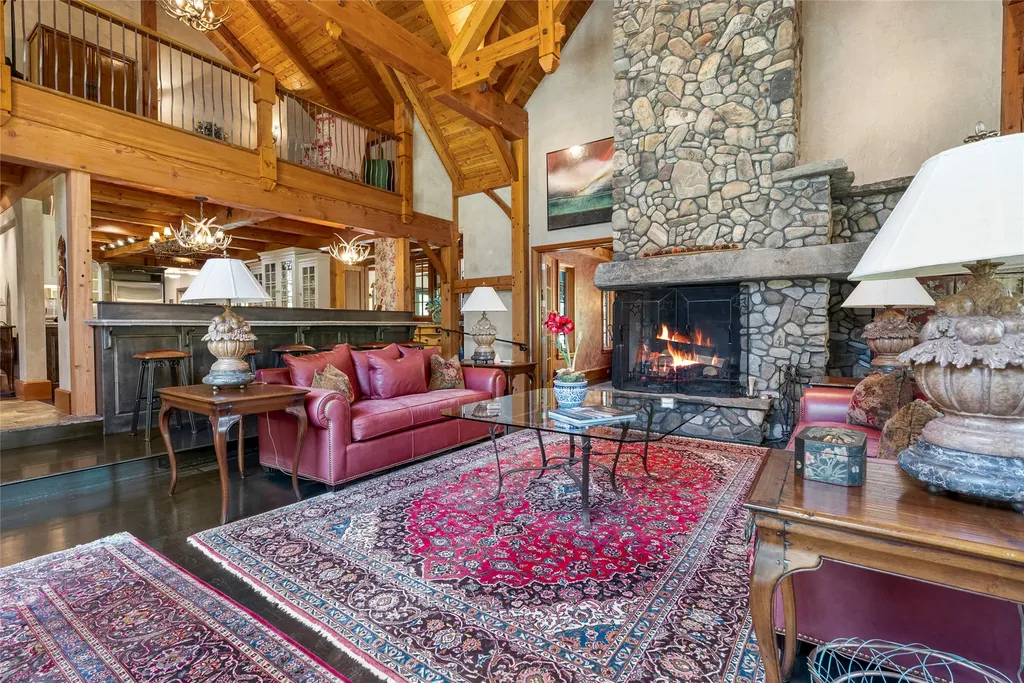 594 Bunkhouse Road Darby MT 59829