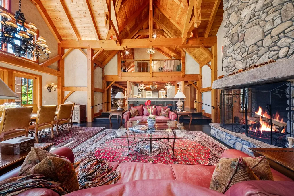 594 Bunkhouse Road Darby MT 59829