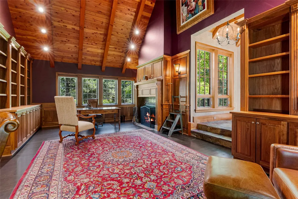 594 Bunkhouse Road Darby MT 59829
