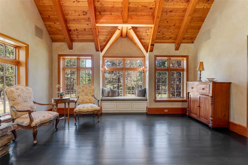 594 Bunkhouse Road Darby MT 59829