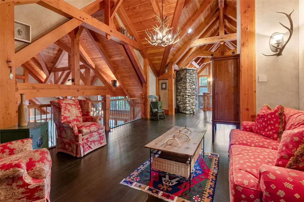 594 Bunkhouse Road Darby MT 59829